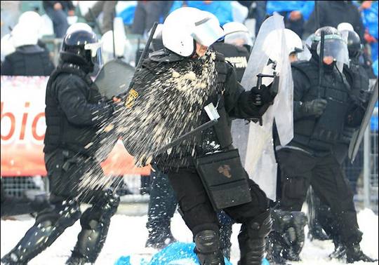 funny riot police