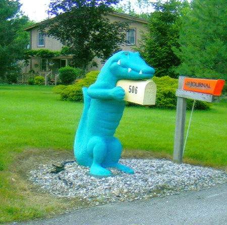 funny crazy mailbox